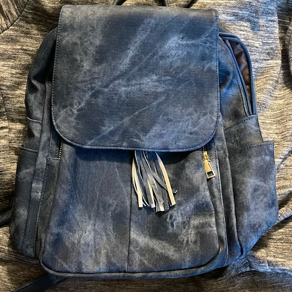 Avery convertible bag by modern and chic
